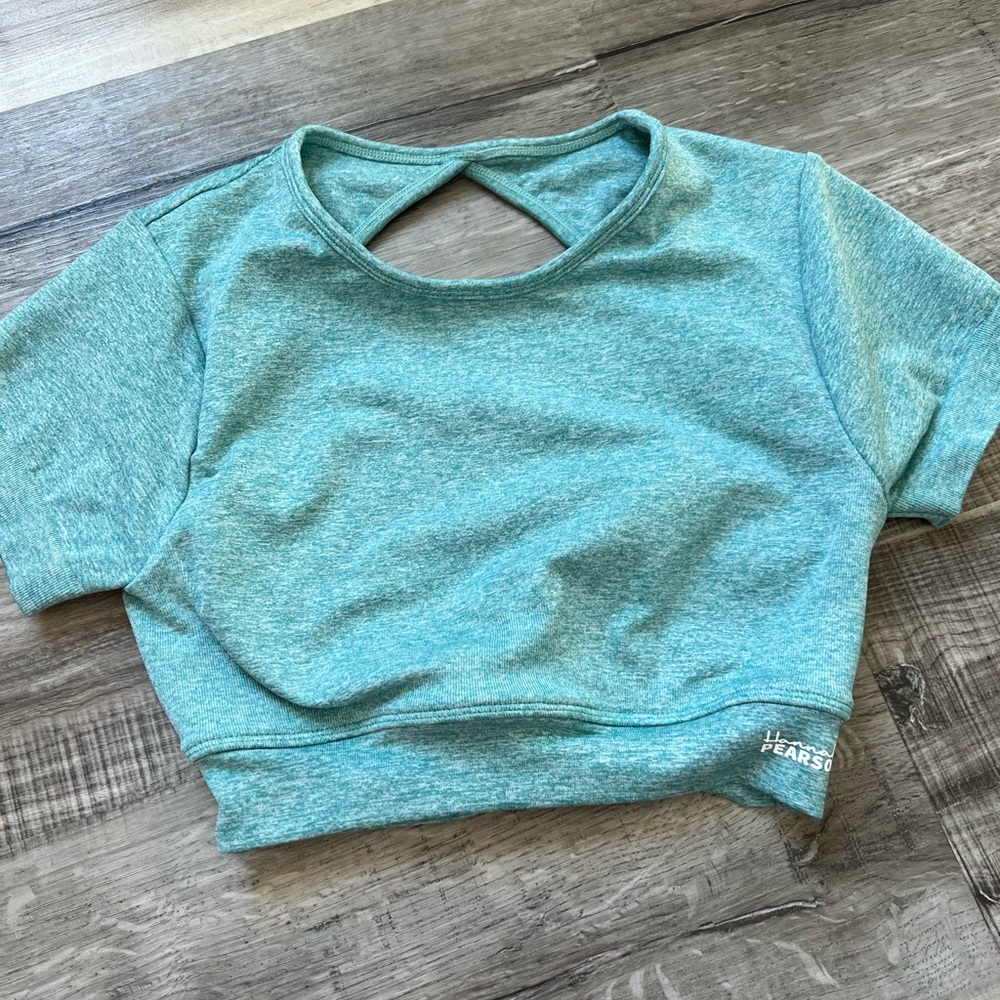 Hannah Pearson DFYNE Athletic Top